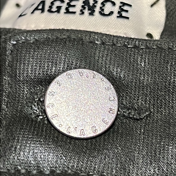 NEW w/o tags L’AGENCE coated green pants Size 25 - Picture 6 of 6